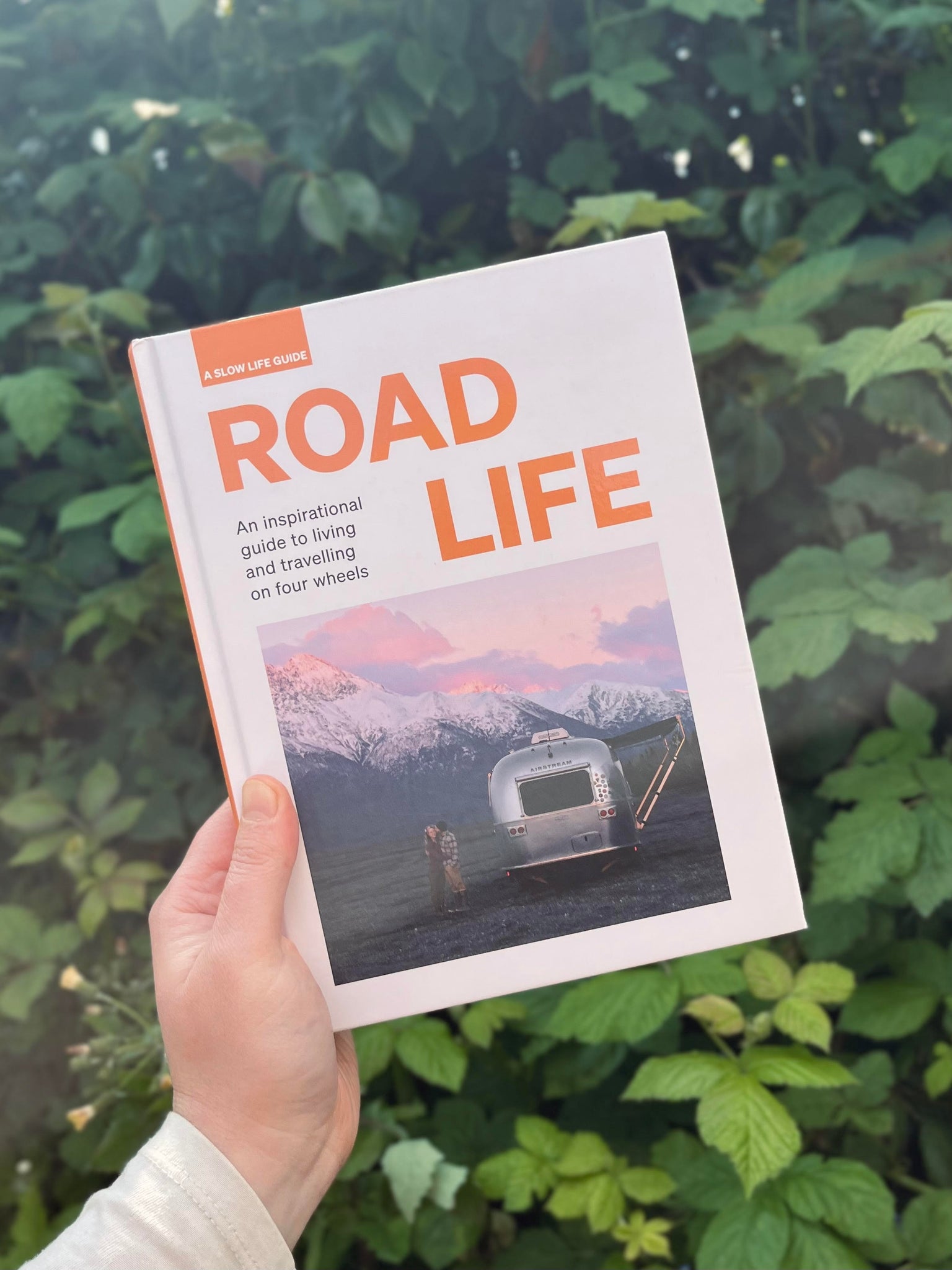 Road Life: A Slow Life Guide