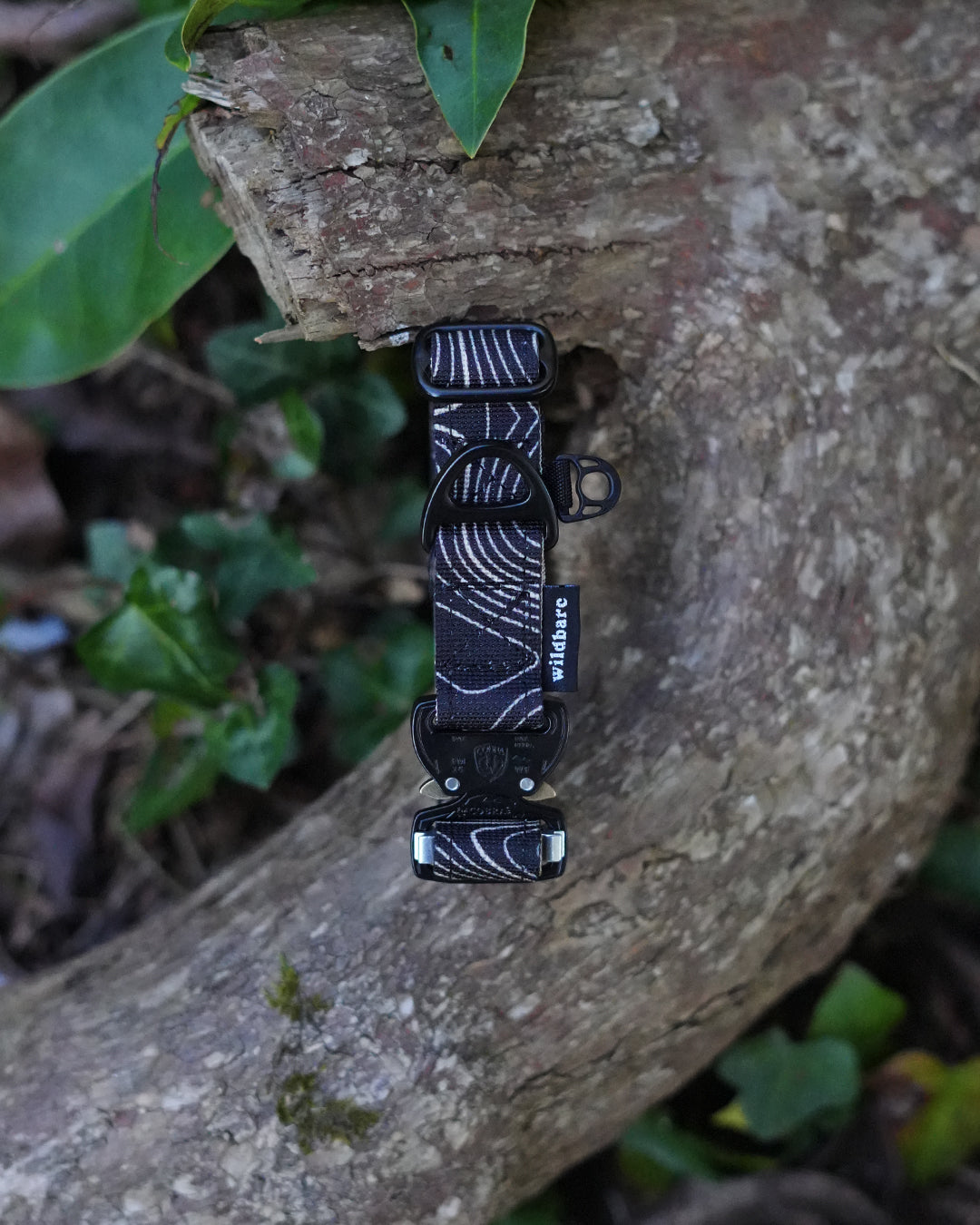 Topo Black Waterproof Dog Collar