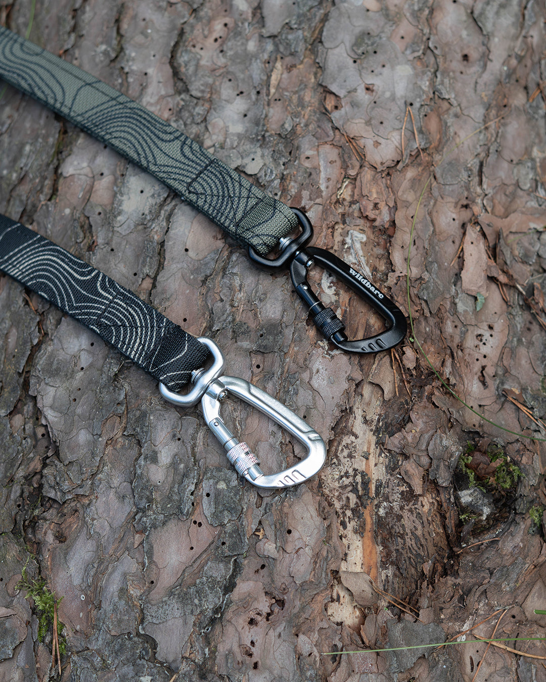 Topo Black Waterproof Dog Lead